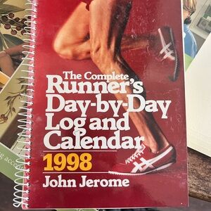 The Complete Runner's Day-by-Day Log and Calendar 1998 - Red Cover